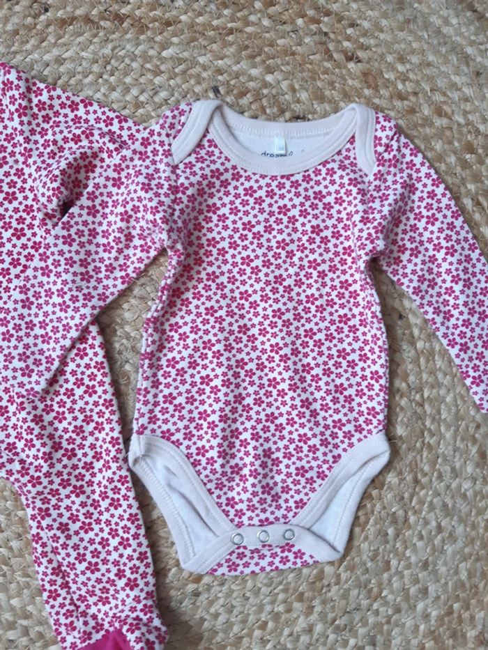 Ensemble pyjama et body manches longues fleurs 50/56 cm - photo numéro 3