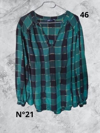 N°21 Blouse verte/noir T46. Kiabi.