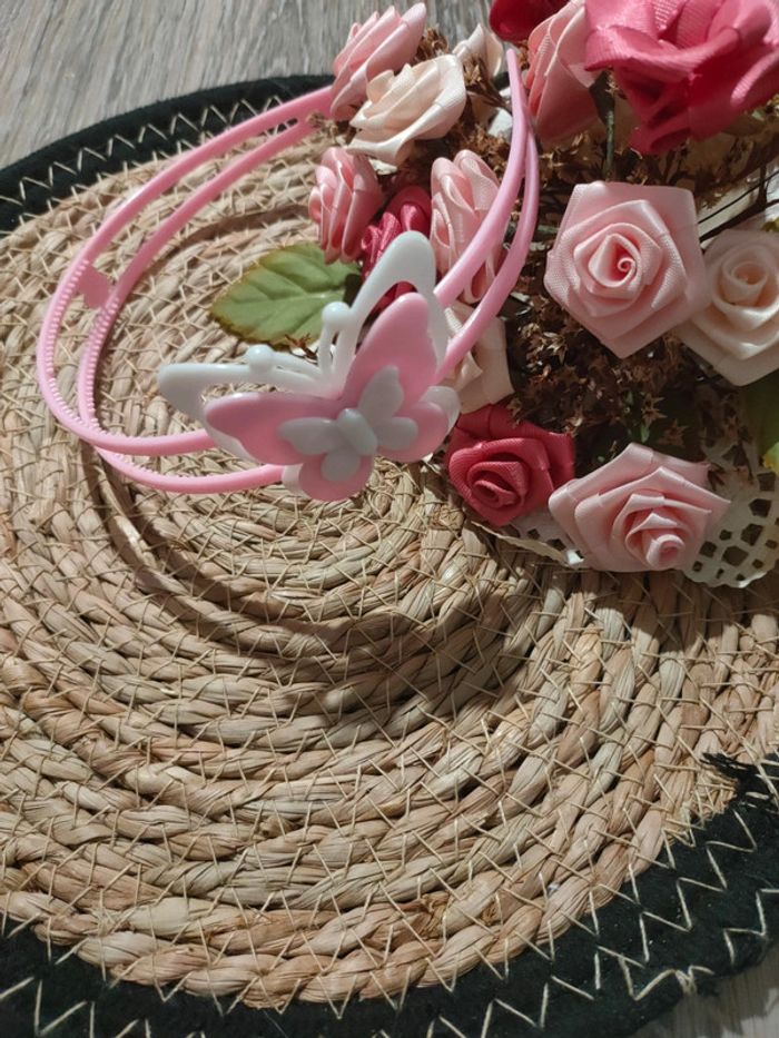 🦋Serre tête papillon rose et blanc🦋