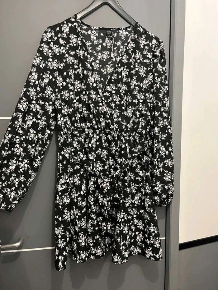 Robe Emery Rose L 49 femme fleurs neuve