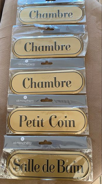 Lot de 5 plaques de porte en métal doré 