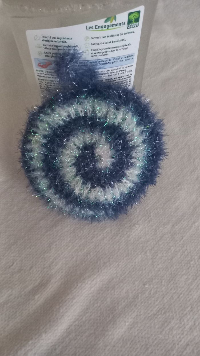 Éponge tawashi   spirale Bleu et blanc