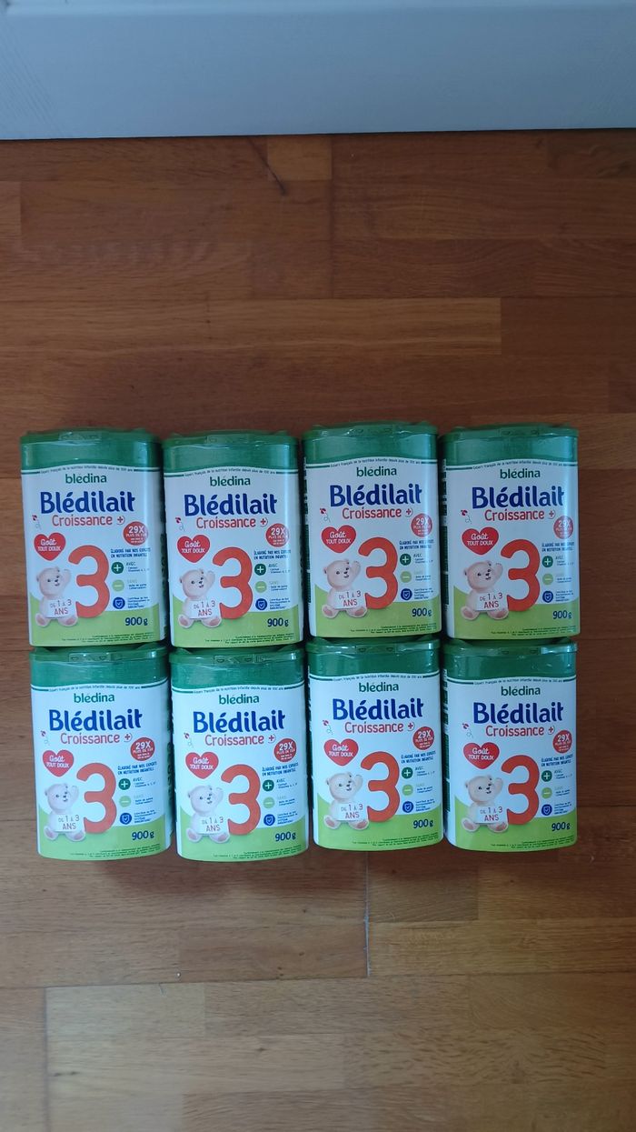 8 boîtes de lait Bledilait croissance 3