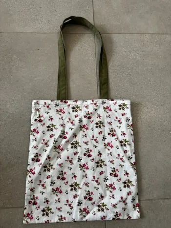 Tote bag kaki, très bon état, 34x36cm