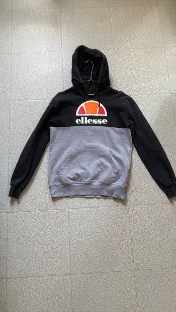 Pul Ellesse