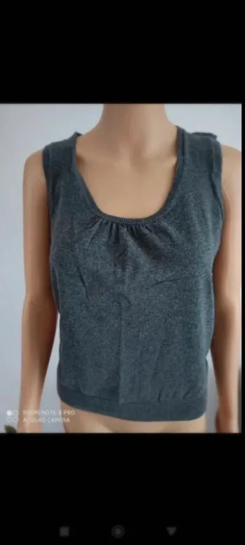 Pull sans manches gris