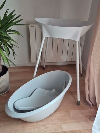 Baignoire + Pied avec réducteur et tuyau LUMA