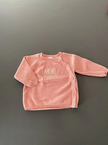 Pull tape à l’œil 12 mois