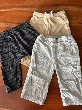 Lot pantalon 12M