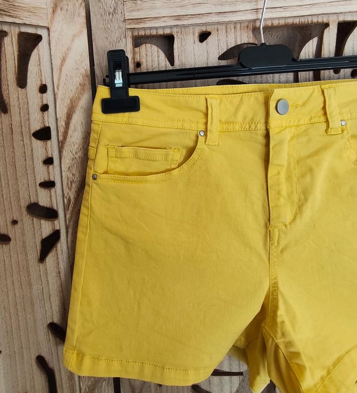 Short en jean T 40 United Colors Of Beneton - photo numéro 3