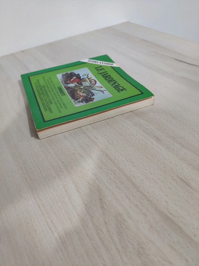 Livre petit format le jardinage guide Anthese Bonar jardin pelouse compost - photo numéro 4