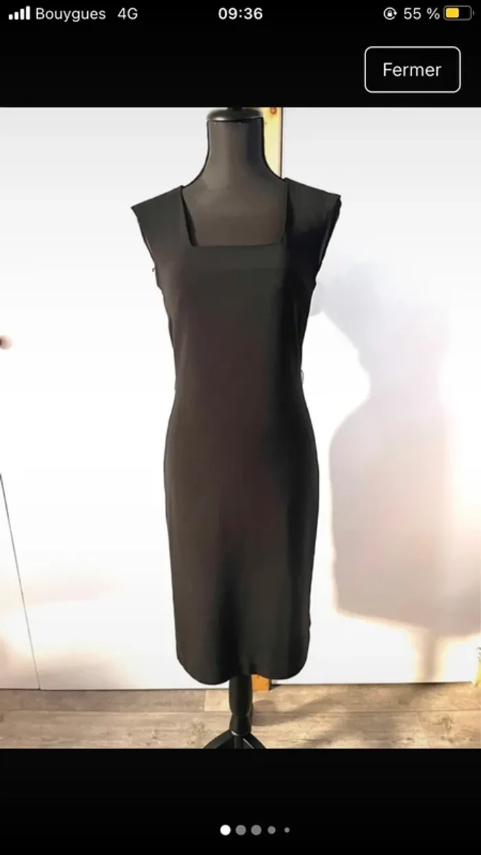 Robe noire col carré taille 36 S mango