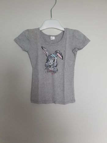 Tee-shirt gris avec tête de lapine 4 ans