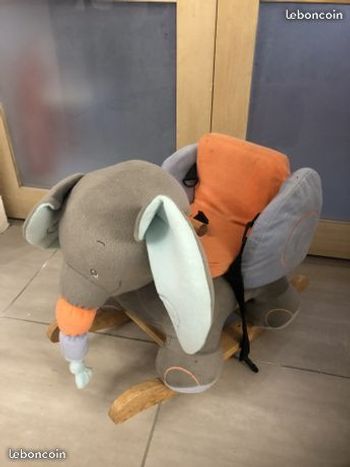 Eléphant à bascule Nattou