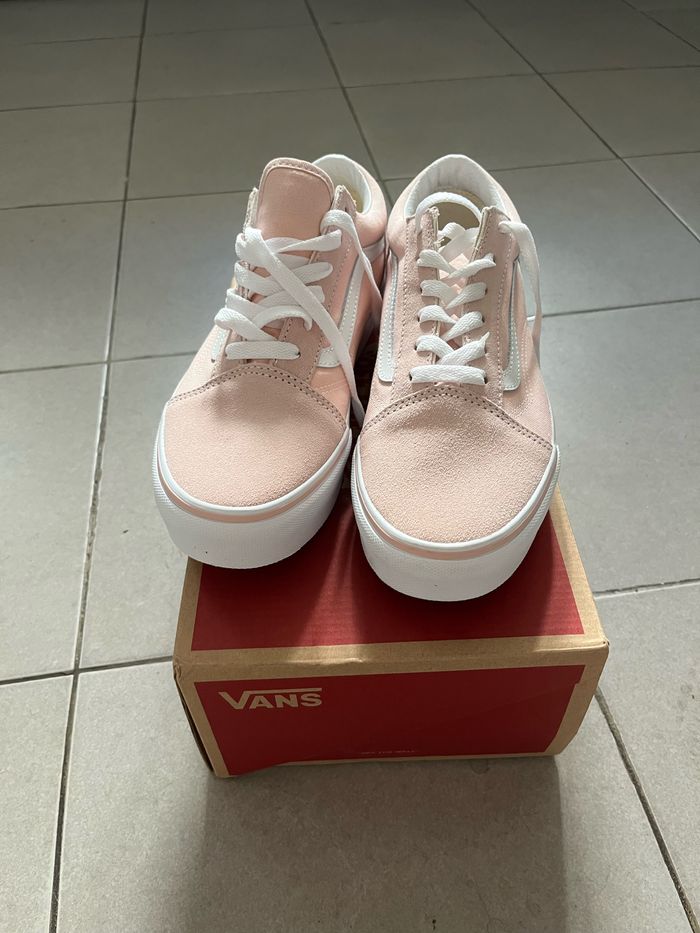 Vans. Taille 38,5 - photo numéro 2