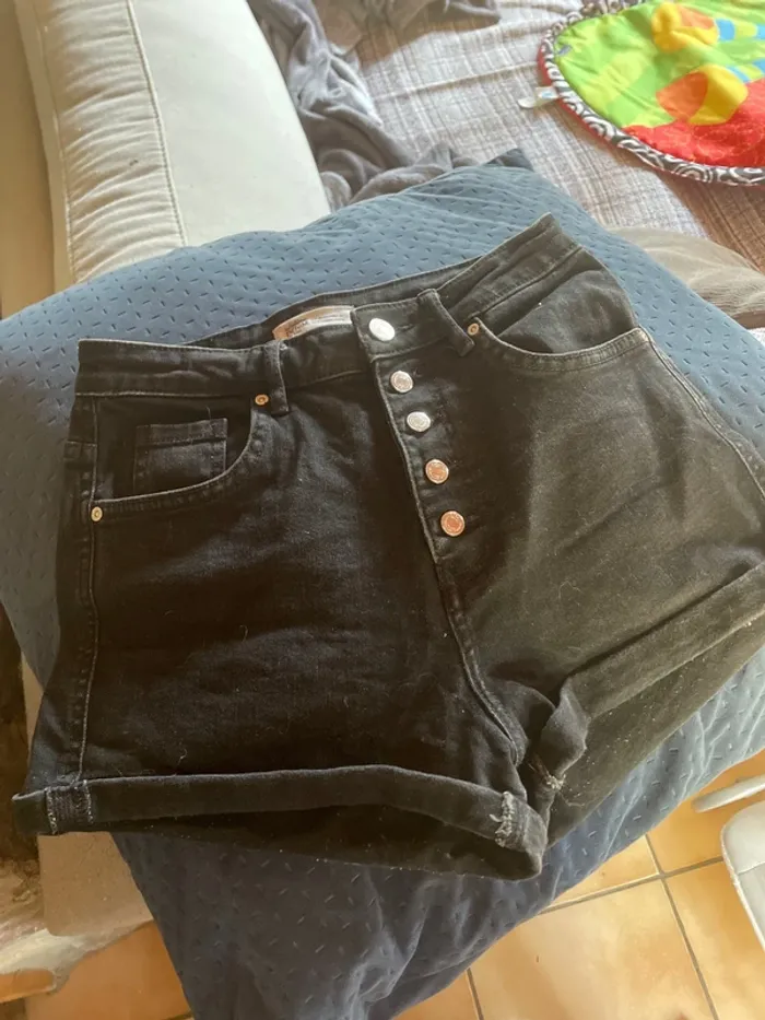Short taille haute noir