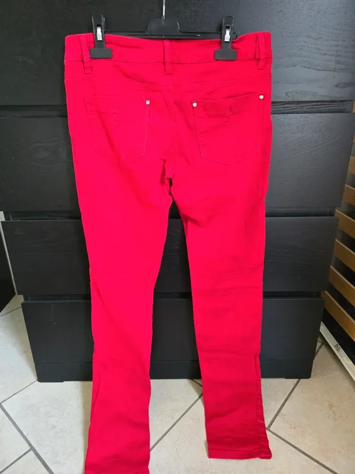 jeans rouge Monday denim - photo numéro 3