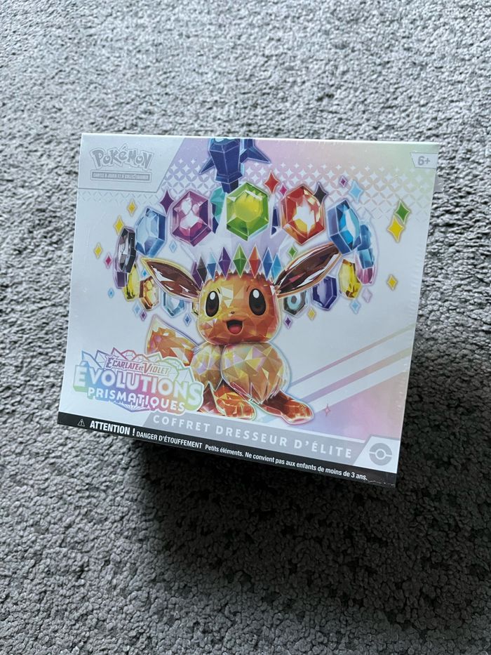 Pokémon coffret dresseur d'elite ev8.5