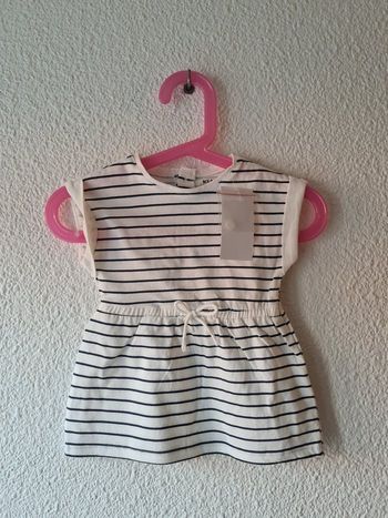 robe rayer blanche et noire Kiabi