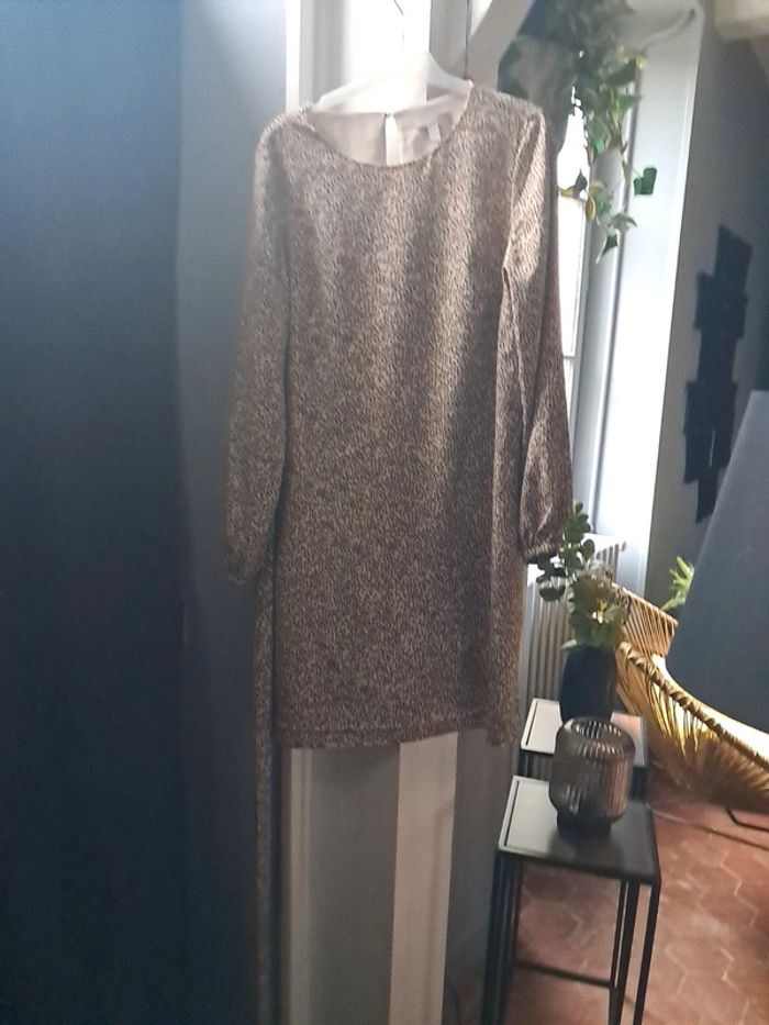 Robe de la marque H&M taille 38