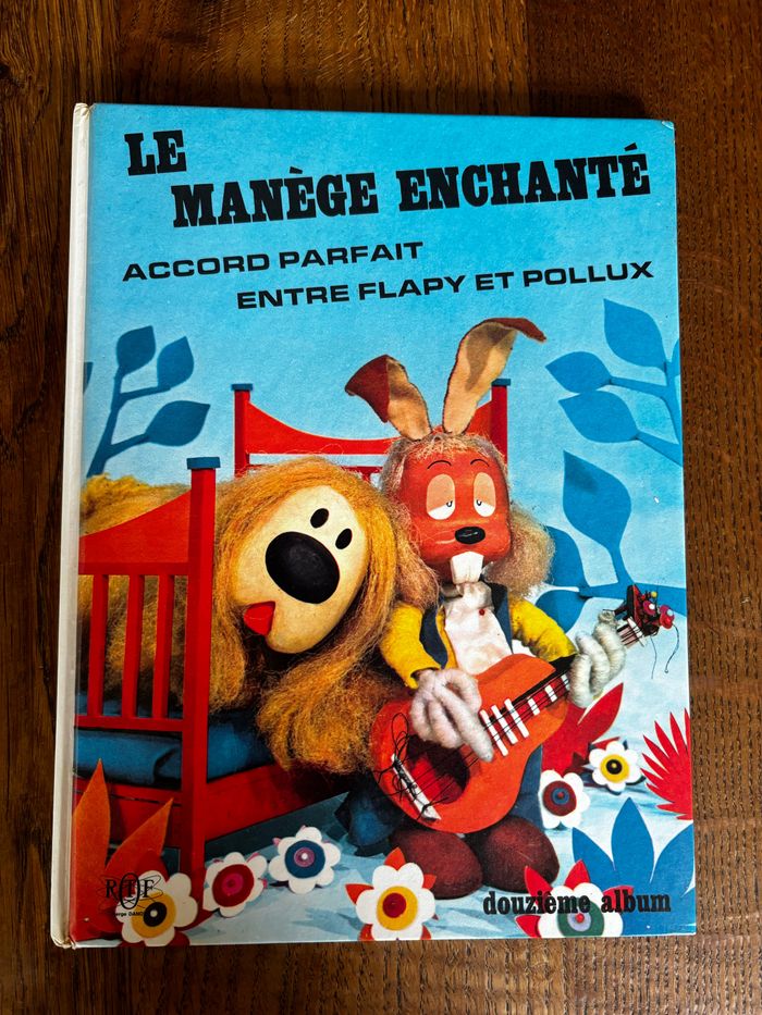 Livre vintage le manège enchanté accord parfait entre Flapy et Pollux