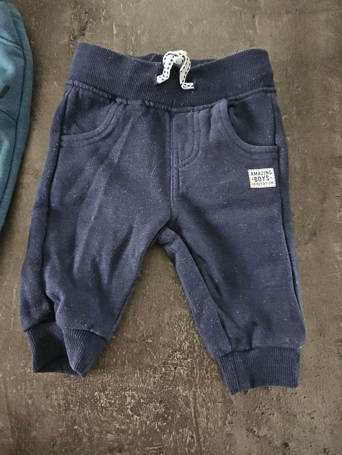 Lot 6 pantalons - photo numéro 2