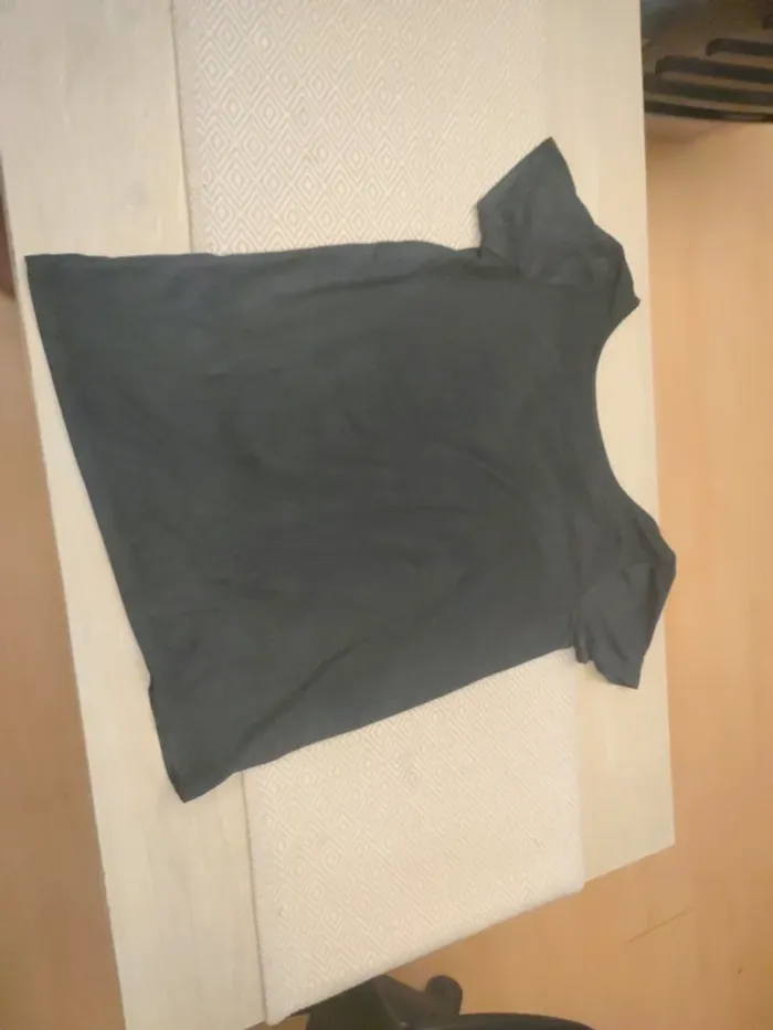 Haut peau de peche dos en V bizzbee 14/16 ans