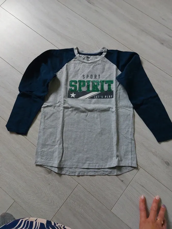 Lot t-shirts 8ans - photo numéro 5