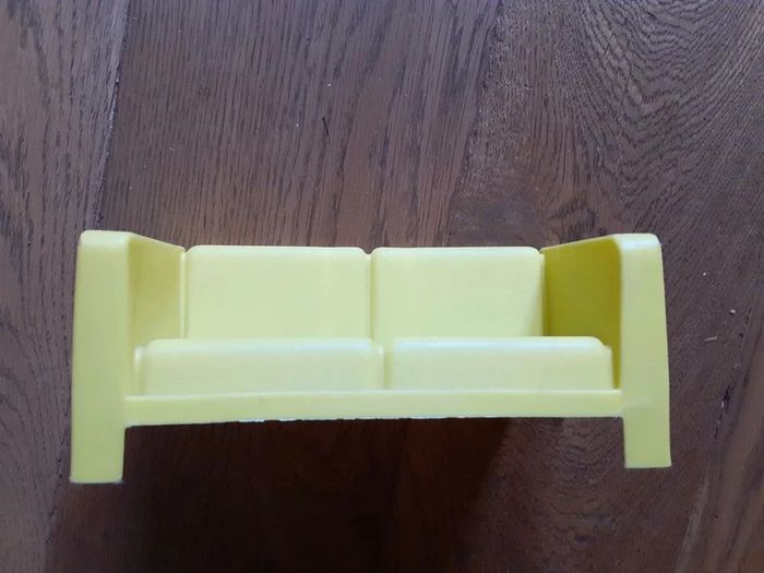 🎀 Canapé sofa jaune Barbie vintage