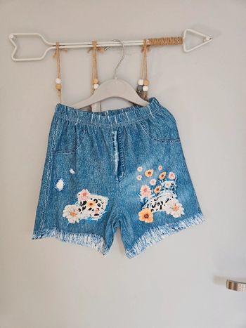 Short 3 ans