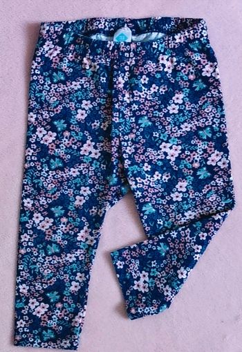 Joli petit legging fleuri 12 mois