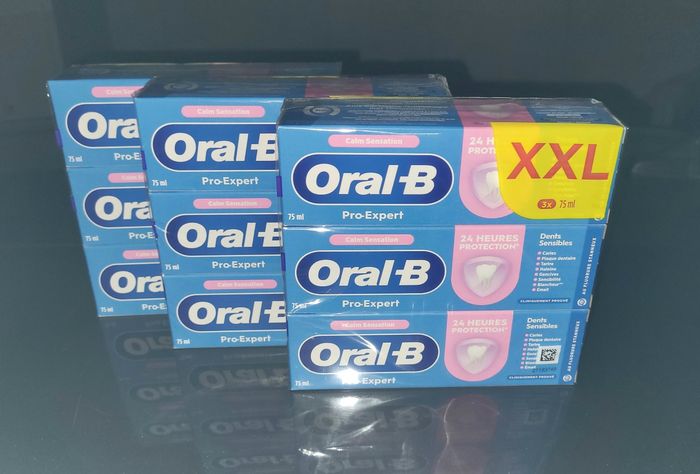 Lot de 9 dentifrices Oral B Pro Expert dents sensibles neufs