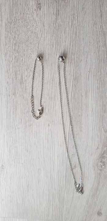 Collier + bracelet neufs