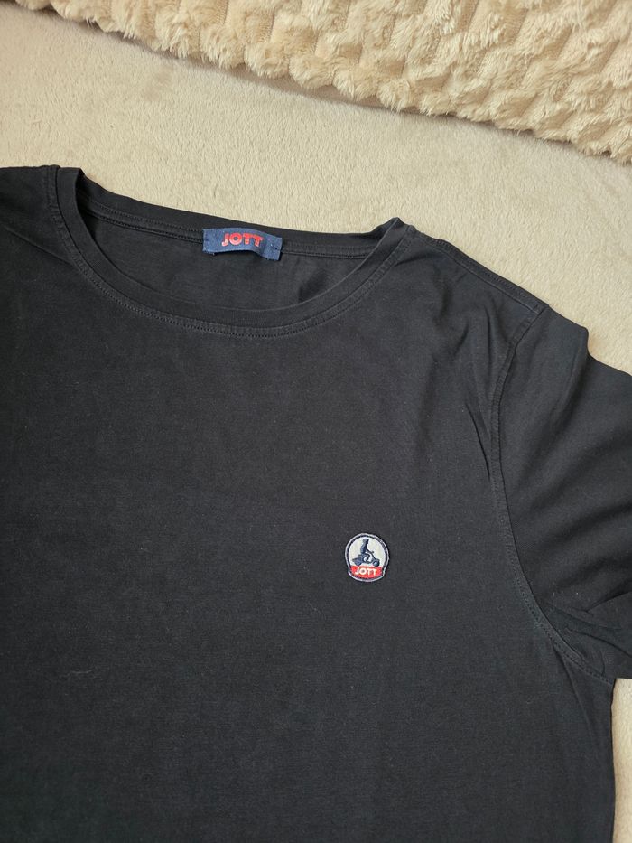 T-shirt  jott taille m - photo numéro 5