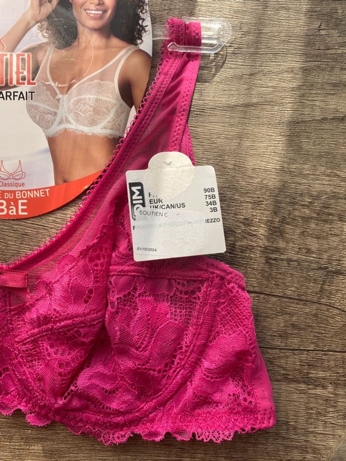 Magnifique soutien gorge dim generous - photo numéro 2