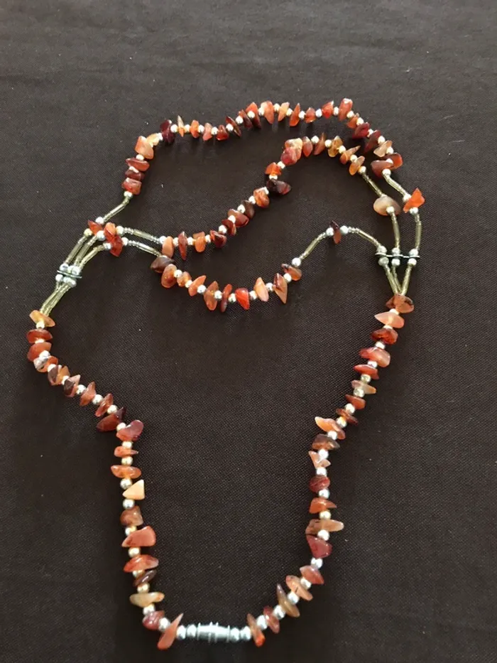 collier pierres corail - photo numéro 2