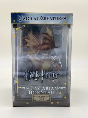 Figurine Magical Créatures Harry Potter Magyar à pointes N•04 18 cm The Noble Collection Neuf