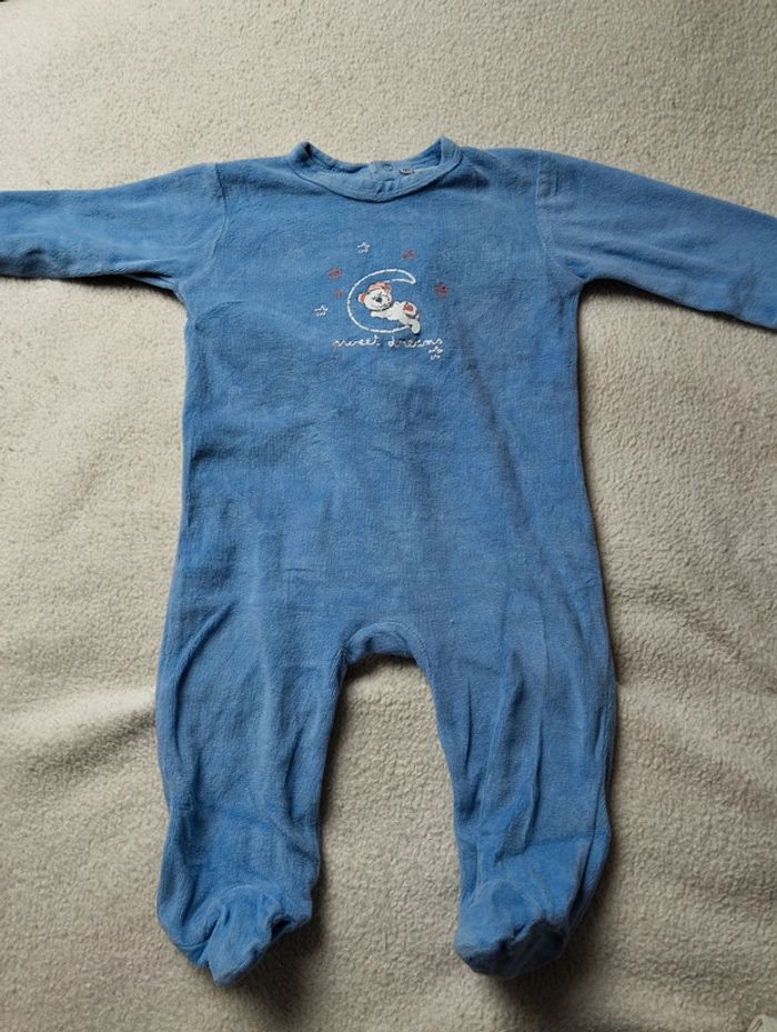 Lot de pyjamas - photo numéro 4