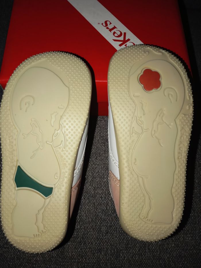 Kickers neuves pour fille en taille 24 - photo numéro 4