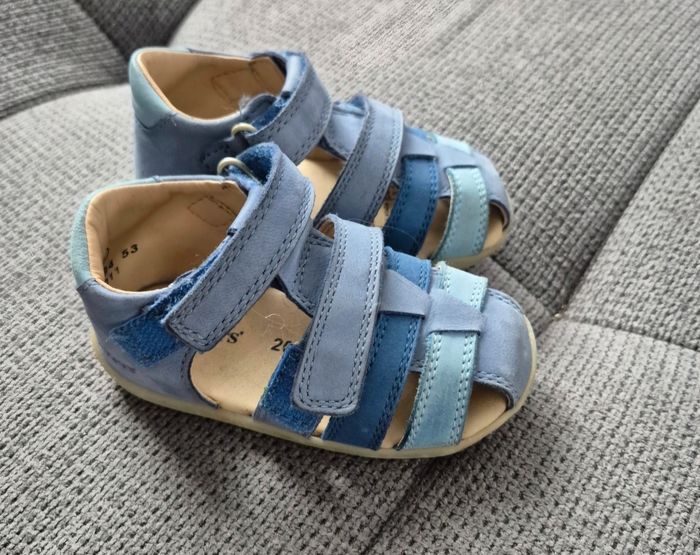 Sandalettes bébé garçon, kickers. Pointure 20. Cuir et Daim. Bleu. Comme neuves ! - photo numéro 1