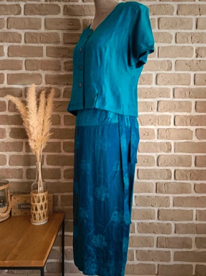 Ensemble tailleur chic et vintage années 80 haut et jupe bleu - photo numéro 12