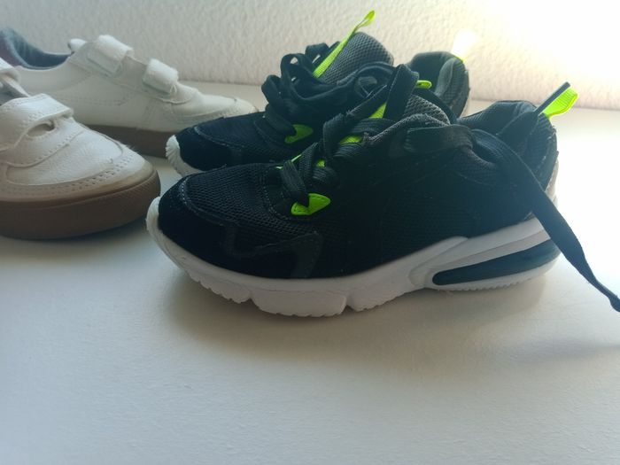 Chaussure noir garçon T29 petit