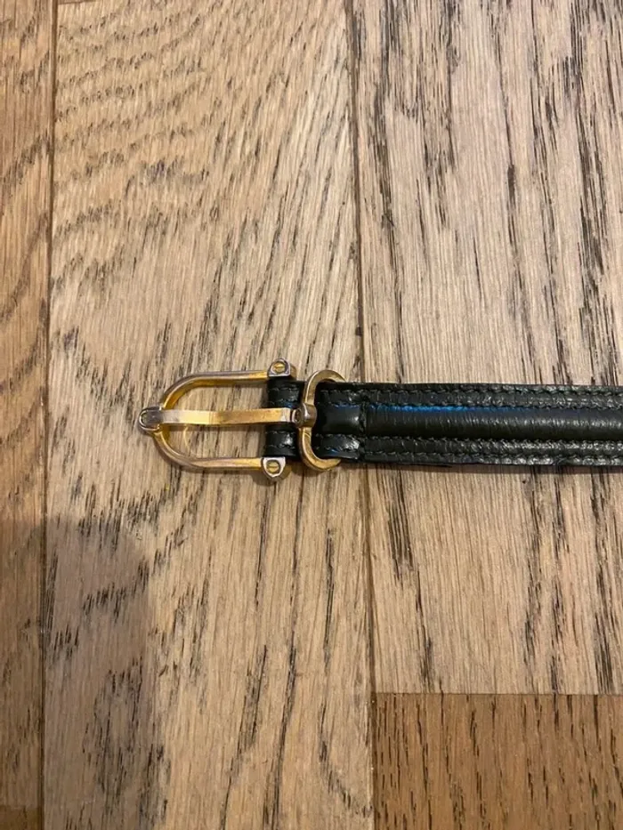 Ceinture fine vintage en cuir kaki made in France - photo numéro 2