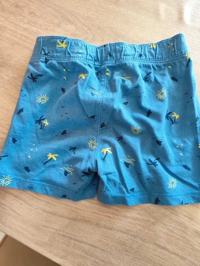 Short léger bleu 4 ans - photo numéro 2