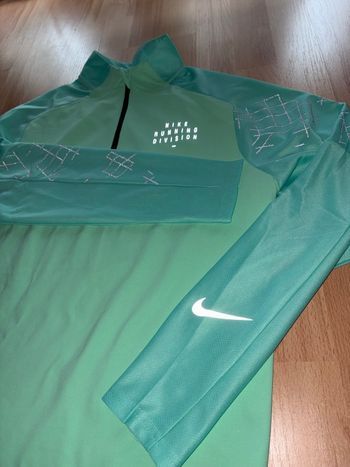 Running division Nike vert