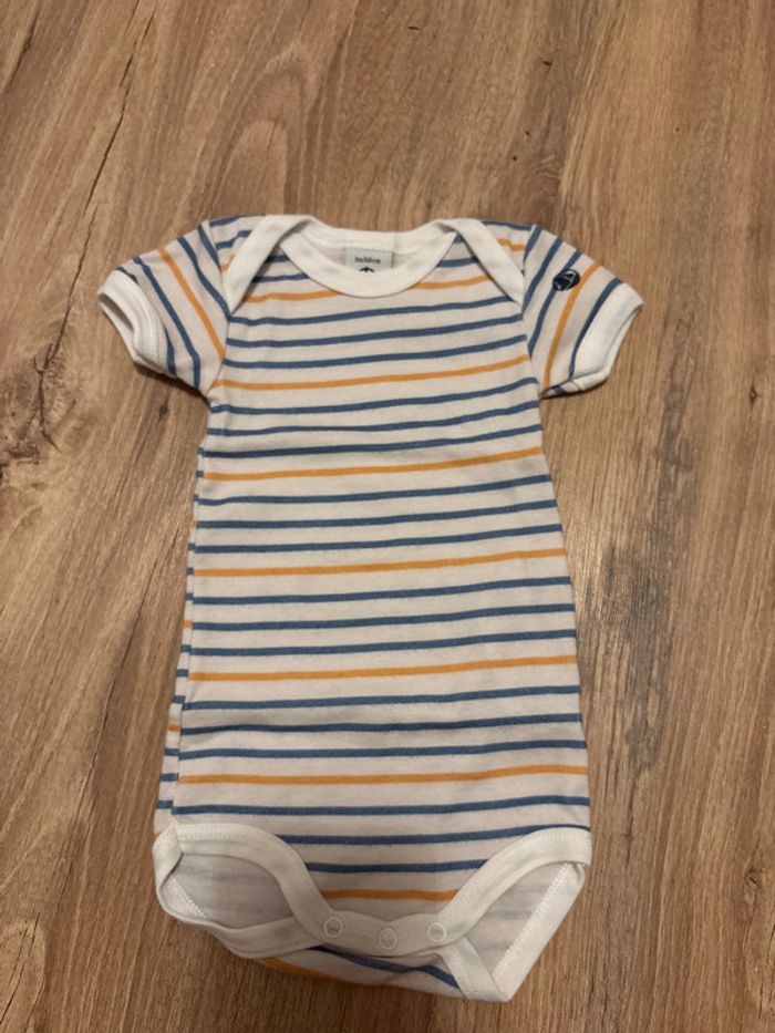 Lot 3 bodies petit bateau 3 mois - photo numéro 5