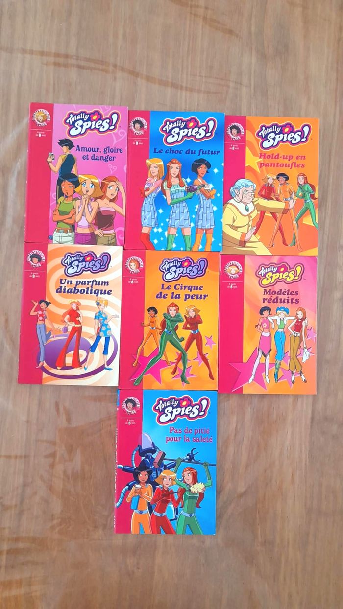 📚 Lot de 7 livres Totally Spies!