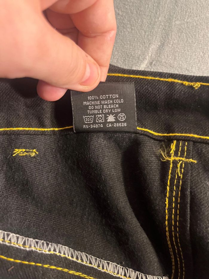 Short/Jort Stussy Black Embroidered Yellow Big Logo Back – Taille L - photo numéro 8