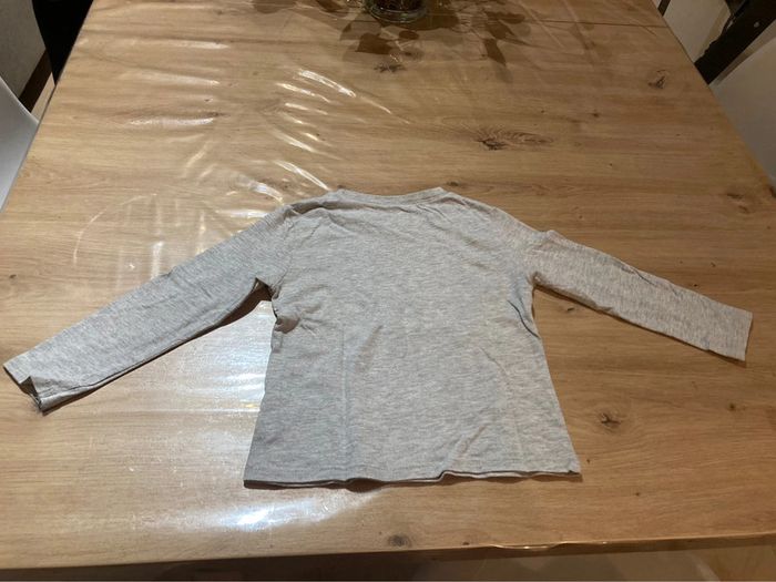 Teeshirt manches longues gris taille 3 ans - photo numéro 2