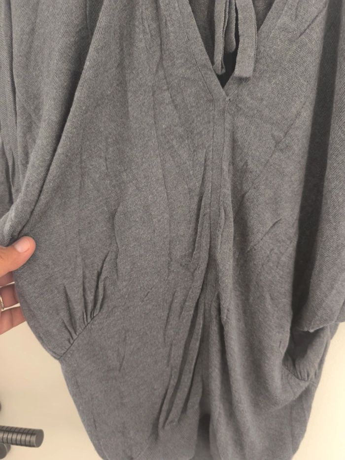 Pull gris - photo numéro 2